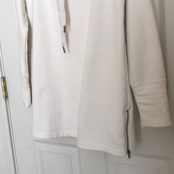 T by Talbots Hooded Pullover - Picture 2 of 6